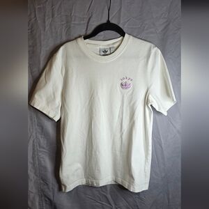 Adidas Tokyo T-shirt Size Small‎